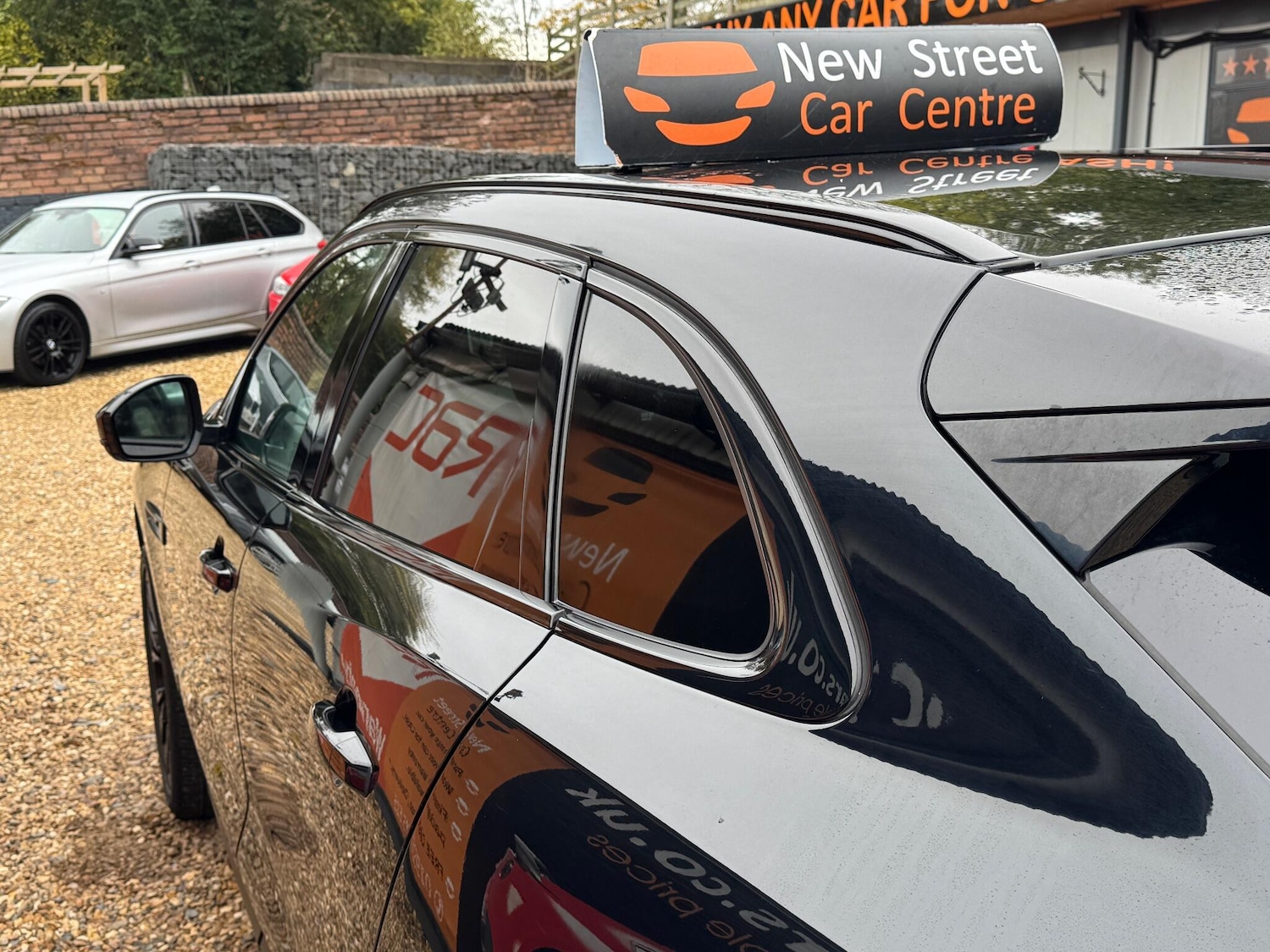 Used Jaguar F-Pace 2017 for sale - 76422922: Photo 19