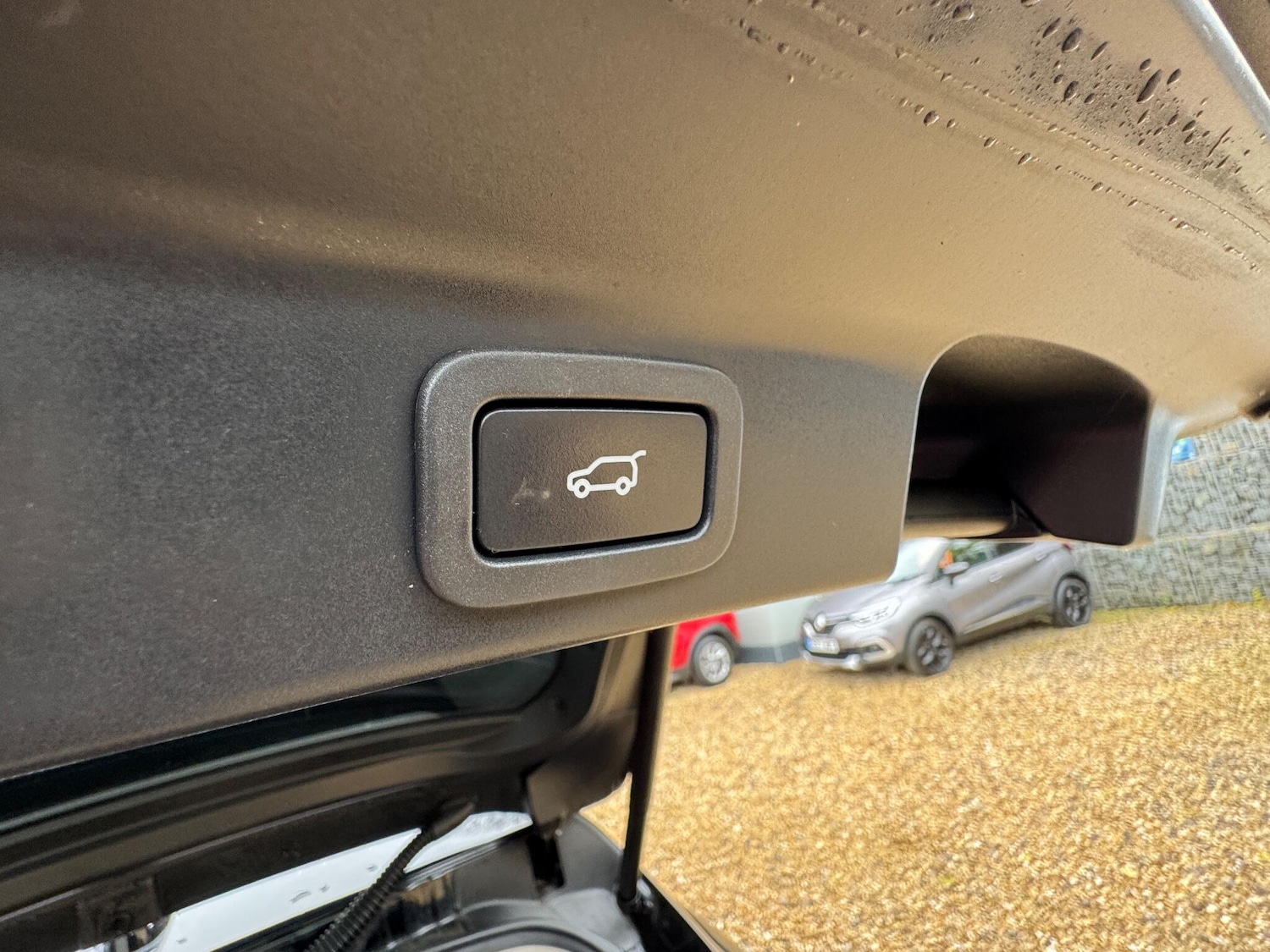 Used Jaguar F-Pace 2017 for sale - 76422922: Photo 34