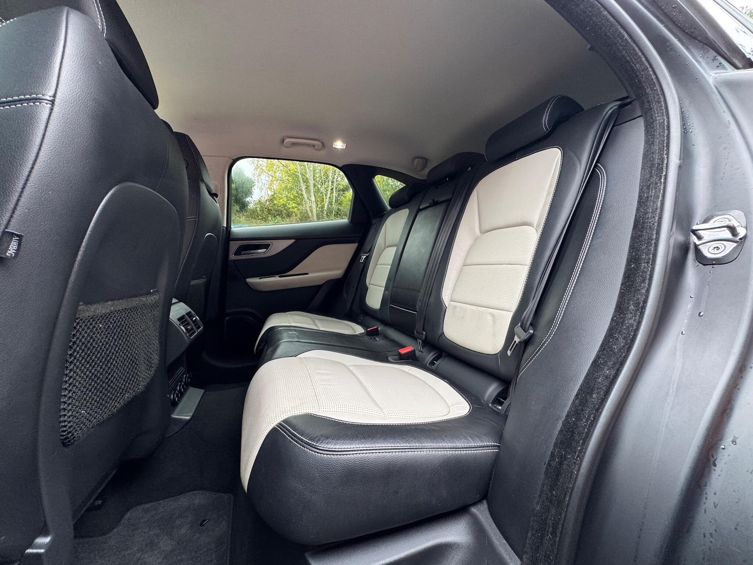 Used Jaguar F-Pace 2017 for sale - 76422922: Photo 36