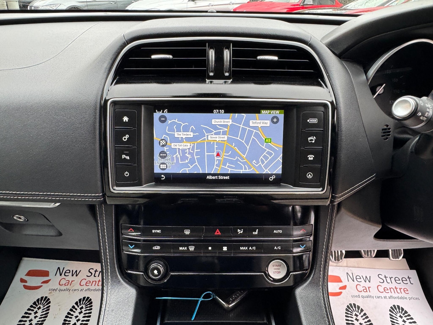 Used Jaguar F-Pace 2017 for sale - 76422922: Photo 46