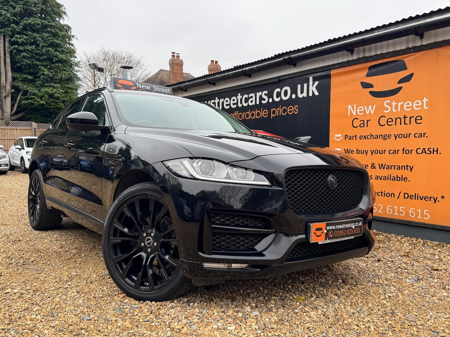 Used Jaguar F-Pace 2017 for sale - 76422922: Photo 51