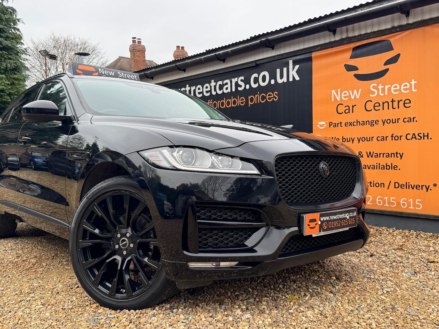 Used Jaguar F-Pace 2017 for sale - 76422922: Photo 53