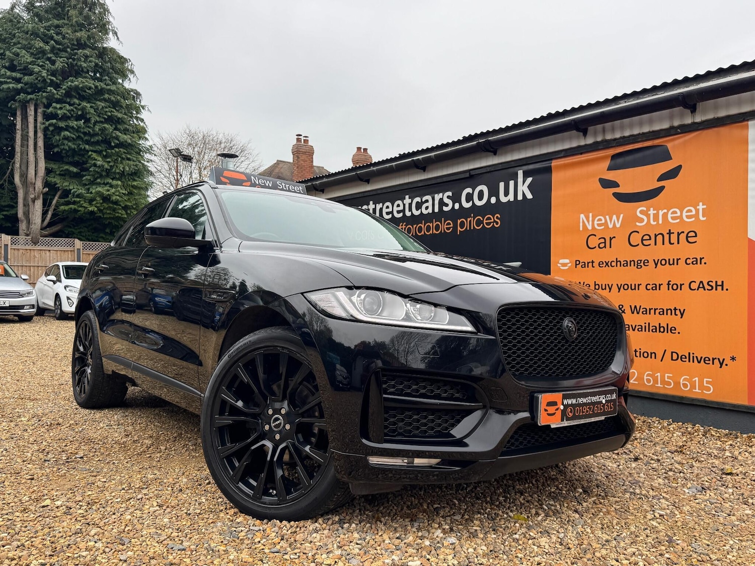 Used Jaguar F-Pace 2017 for sale - 76422922: Photo 56