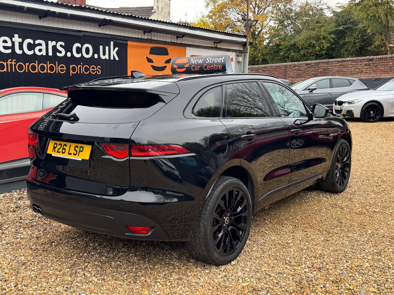 Used Jaguar F-Pace 2017 for sale - 76422922: Photo 7