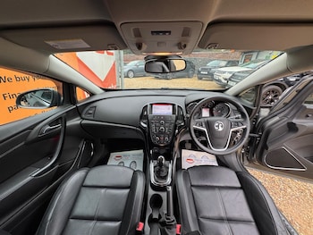 Used Vauxhall Astra GTC 2017 for sale - 76084193: Photo 2