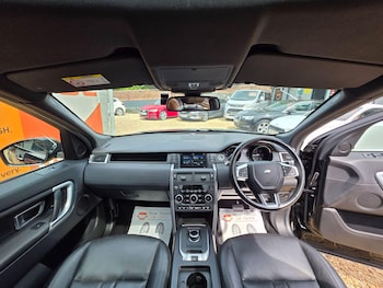 Used Land Rover Discovery Sport 2018 for sale - 78933703: Photo