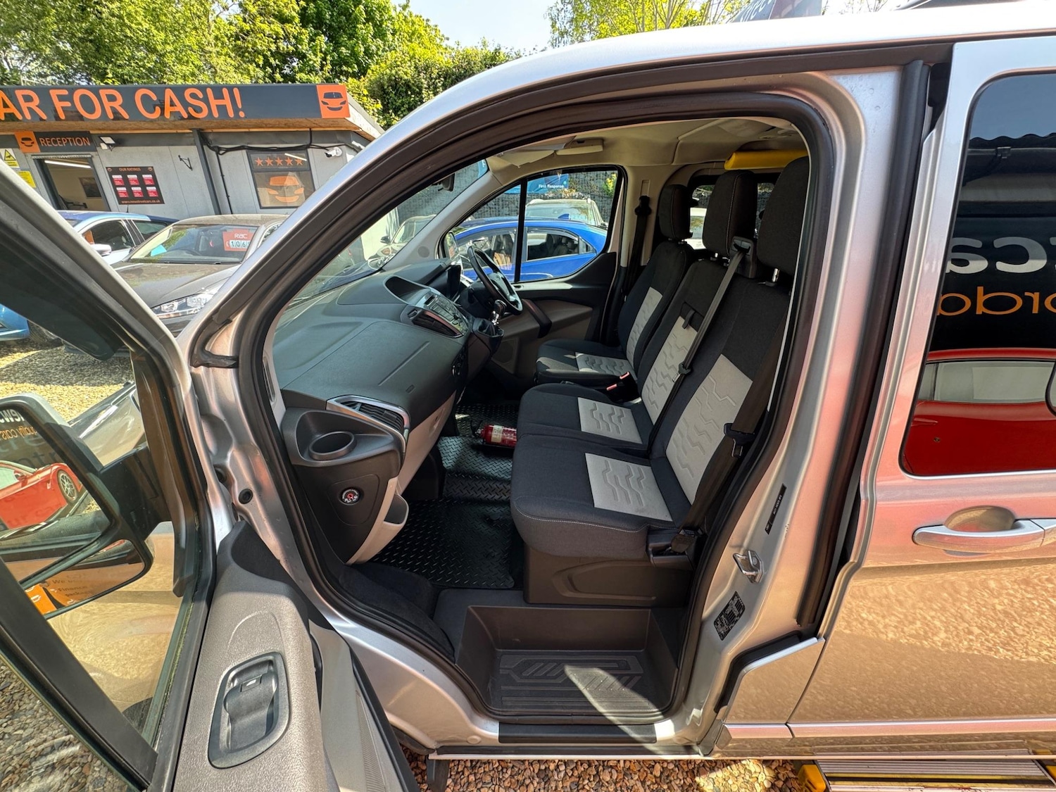 Used Ford Tourneo Custom for sale - 78127826: Photo 25