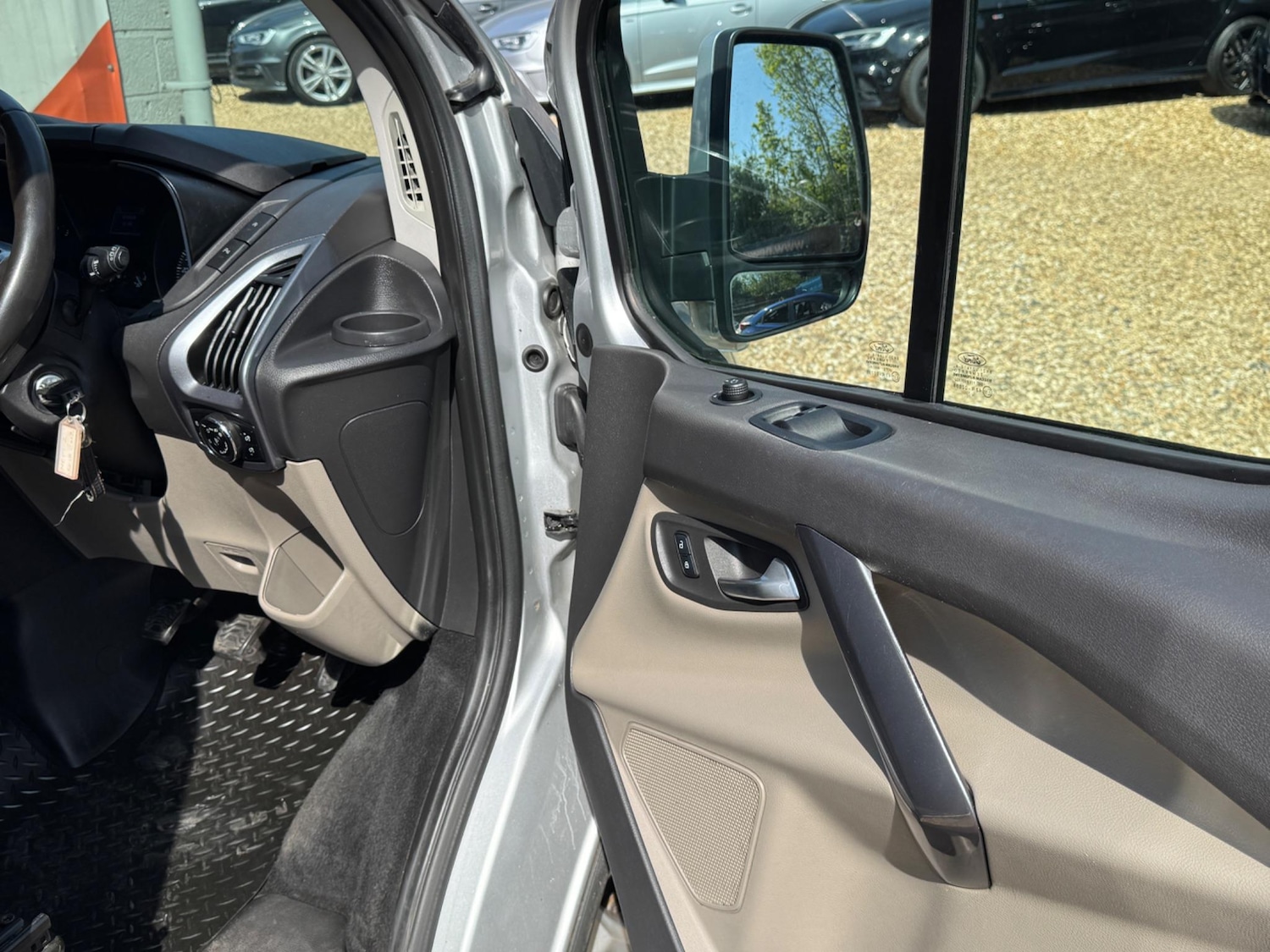 Used Ford Tourneo Custom for sale - 78127826: Photo 45