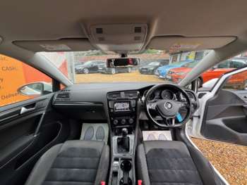 Used Volkswagen Golf 2015 for sale - 75279606: Photo
