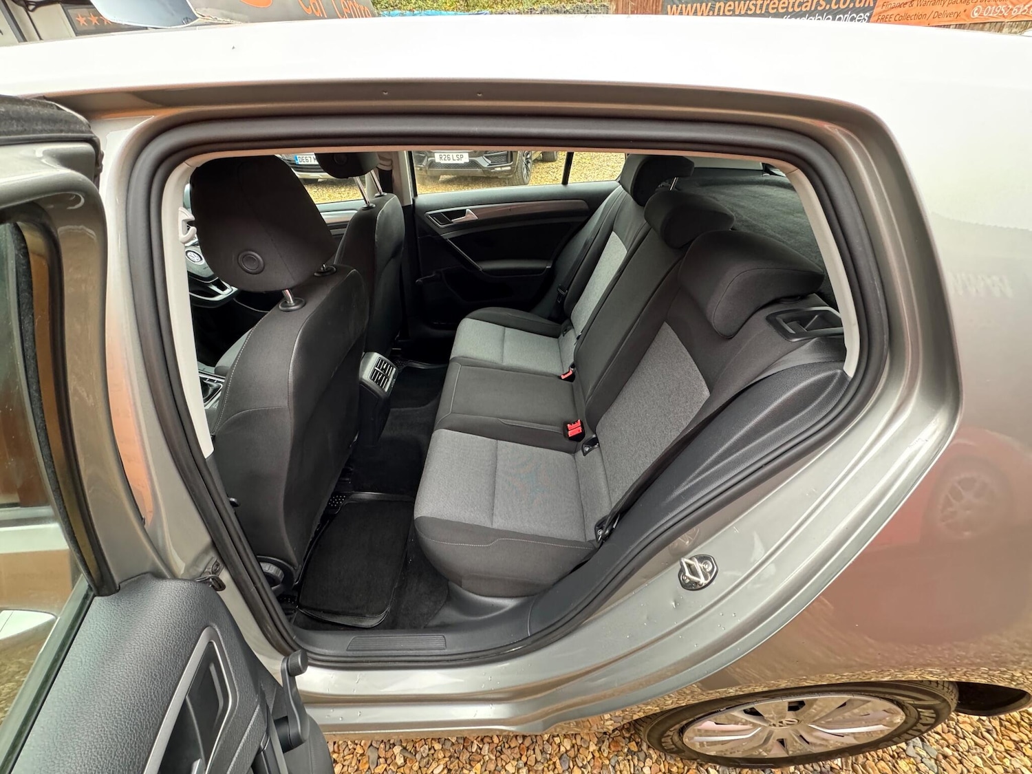 Used Volkswagen Golf 2015 for sale - 76408711: Photo 30