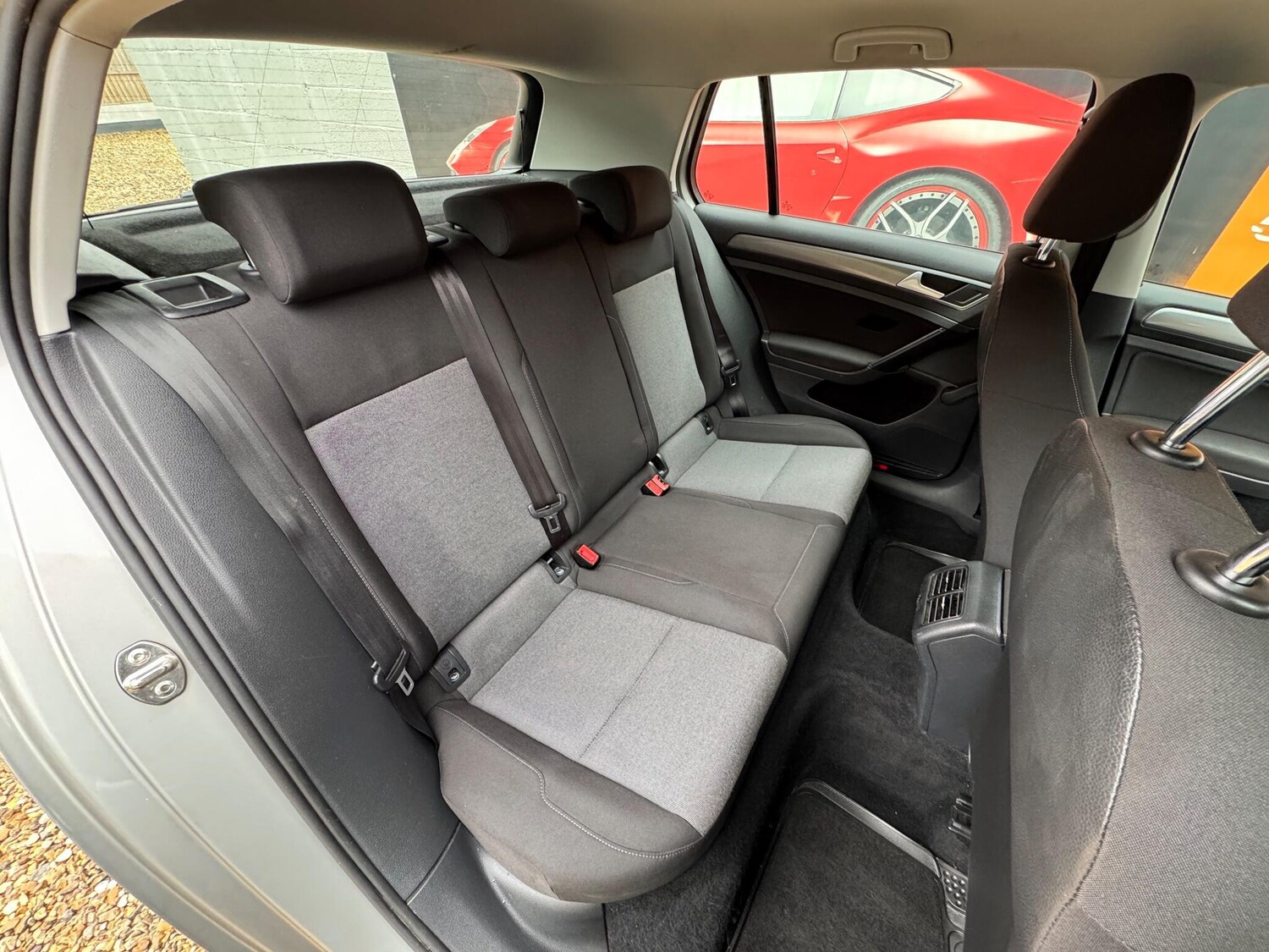 Used Volkswagen Golf 2015 for sale - 76408711: Photo 32