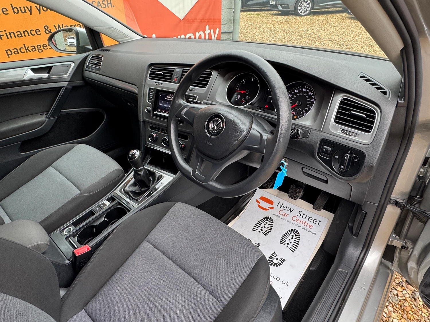 Used Volkswagen Golf 2015 for sale - 76408711: Photo 35