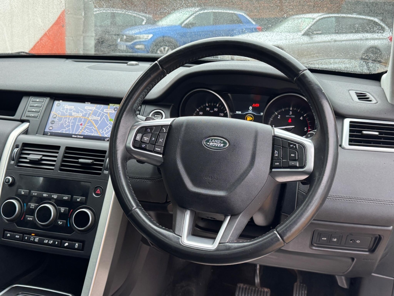 Used Land Rover Discovery Sport 2017 for sale - 76549788: Photo 62