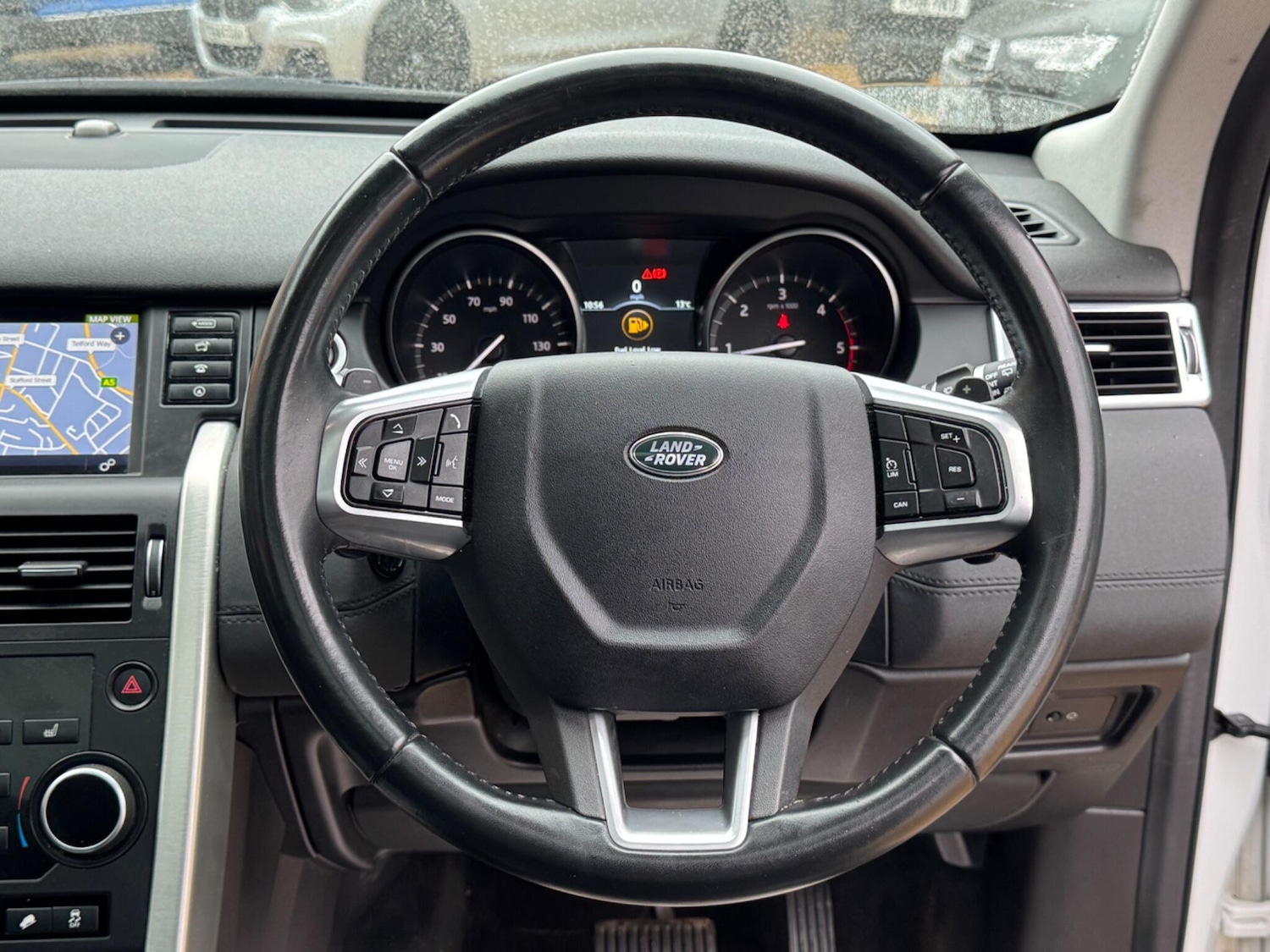 Used Land Rover Discovery Sport 2017 for sale - 76549788: Photo 63