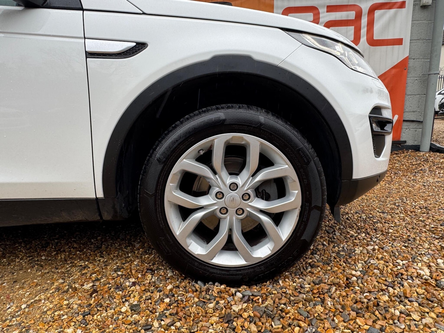 Used Land Rover Discovery Sport 2017 for sale - 76549788: Photo 74