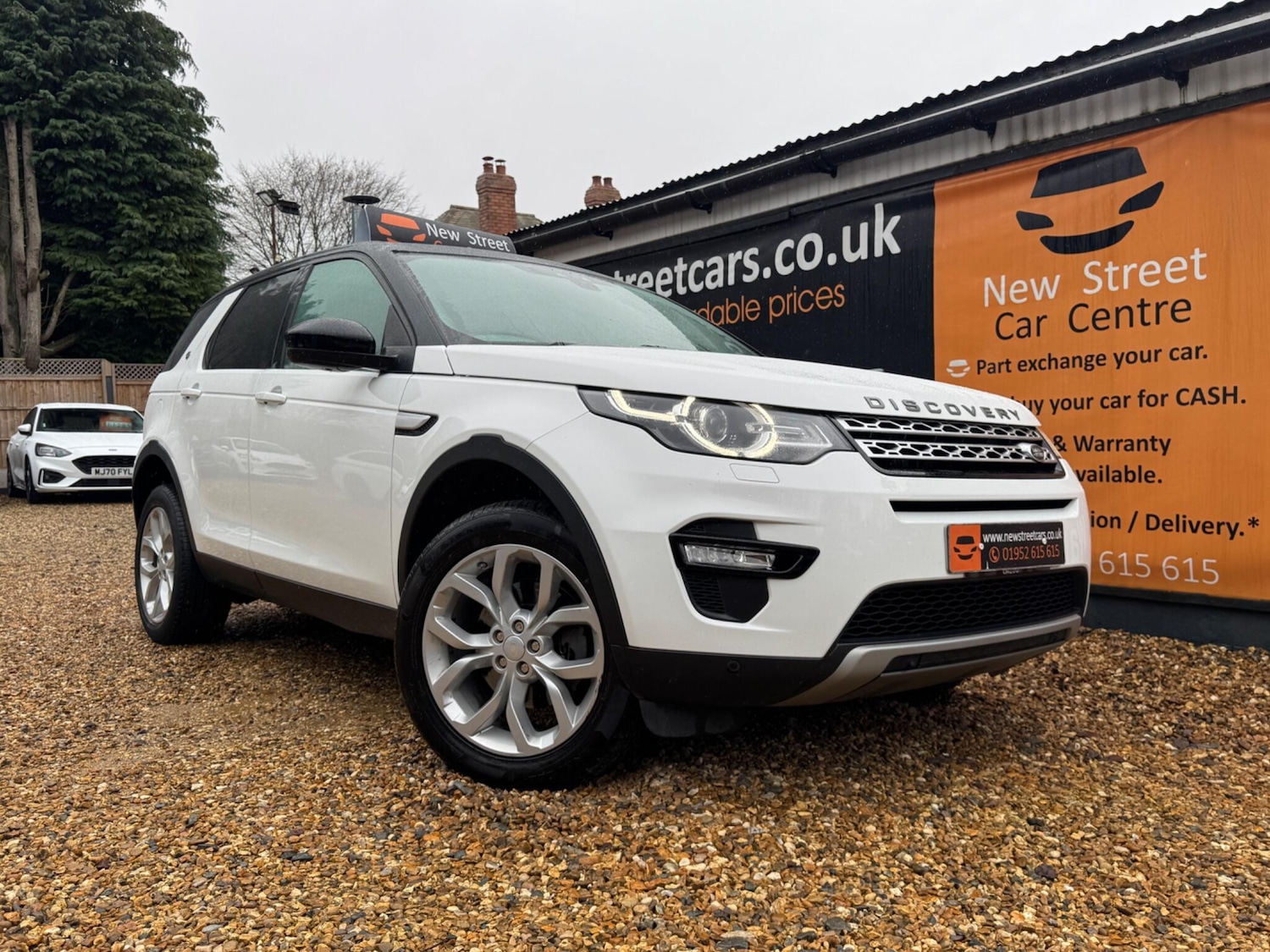 Used Land Rover Discovery Sport 2017 for sale - 76549788: Photo 77