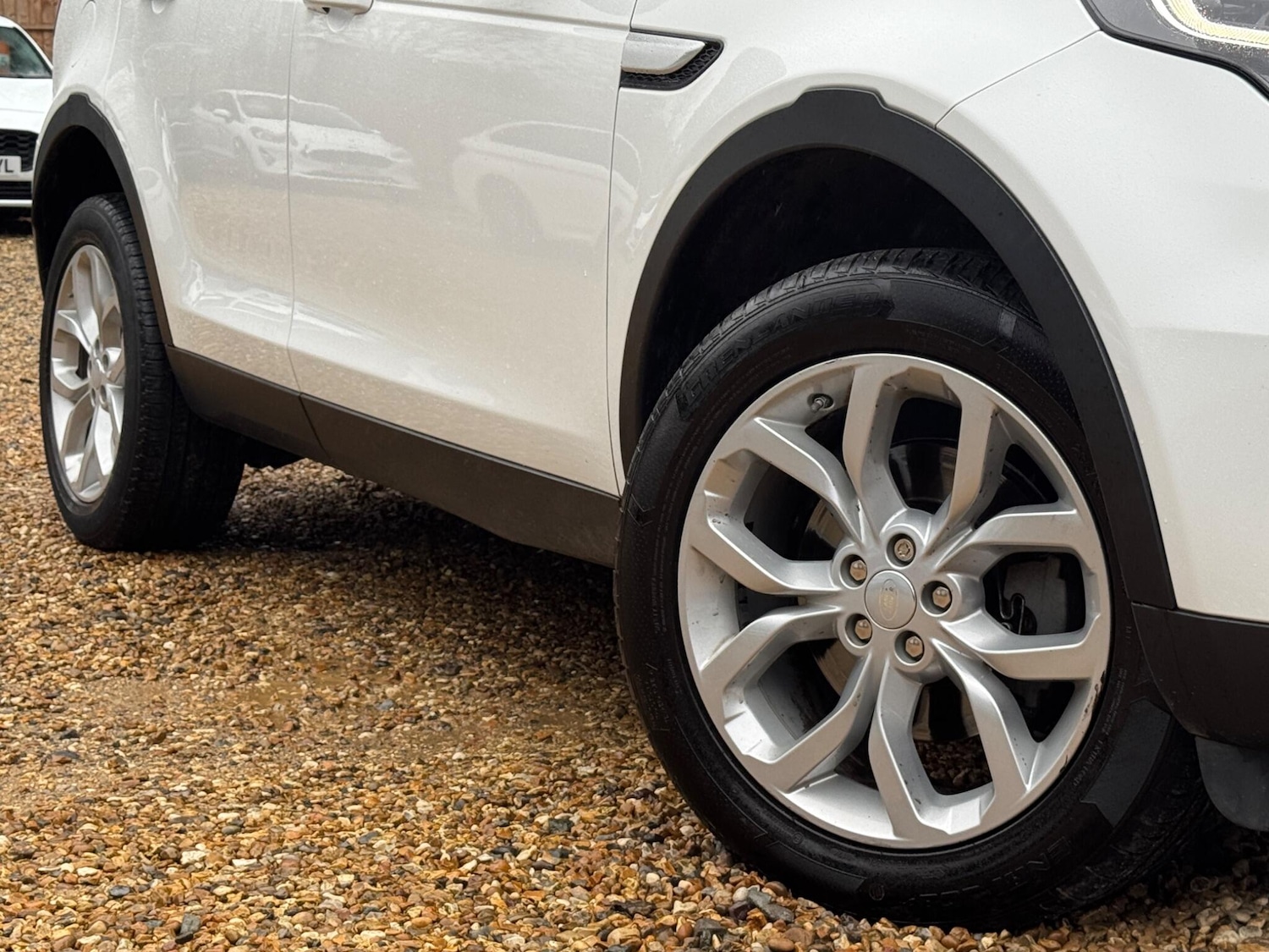 Used Land Rover Discovery Sport 2017 for sale - 76549788: Photo 82