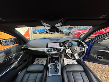 Used BMW 3 Series 2019 for sale - 76620351: Photo