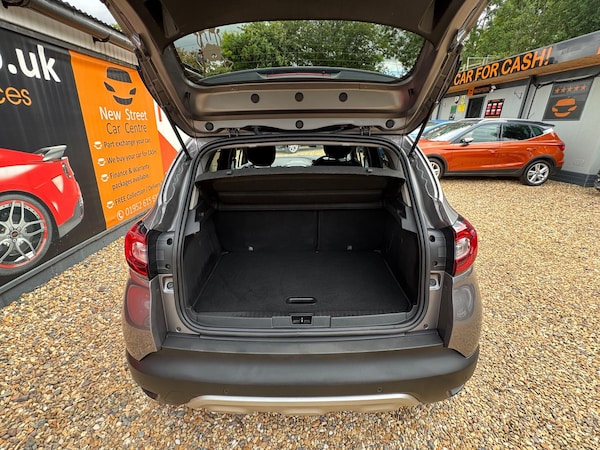 Used Renault Captur 2017 for sale - 75257212: Photo 38