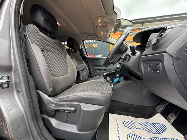Used Renault Captur 2017 for sale - 75257212: Photo 39