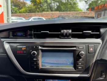 Used Toyota Auris 2015 for sale - 74686447: Photo