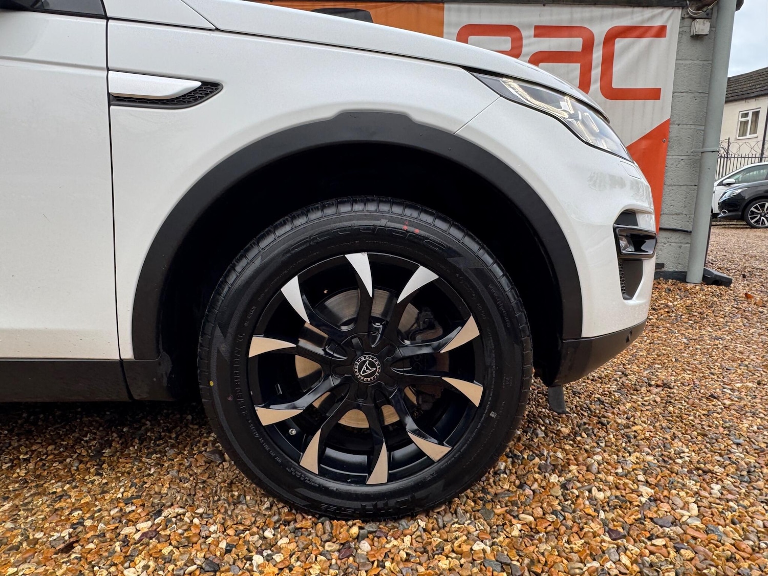 Used Land Rover Discovery Sport 2018 for sale - 76688961: Photo 65