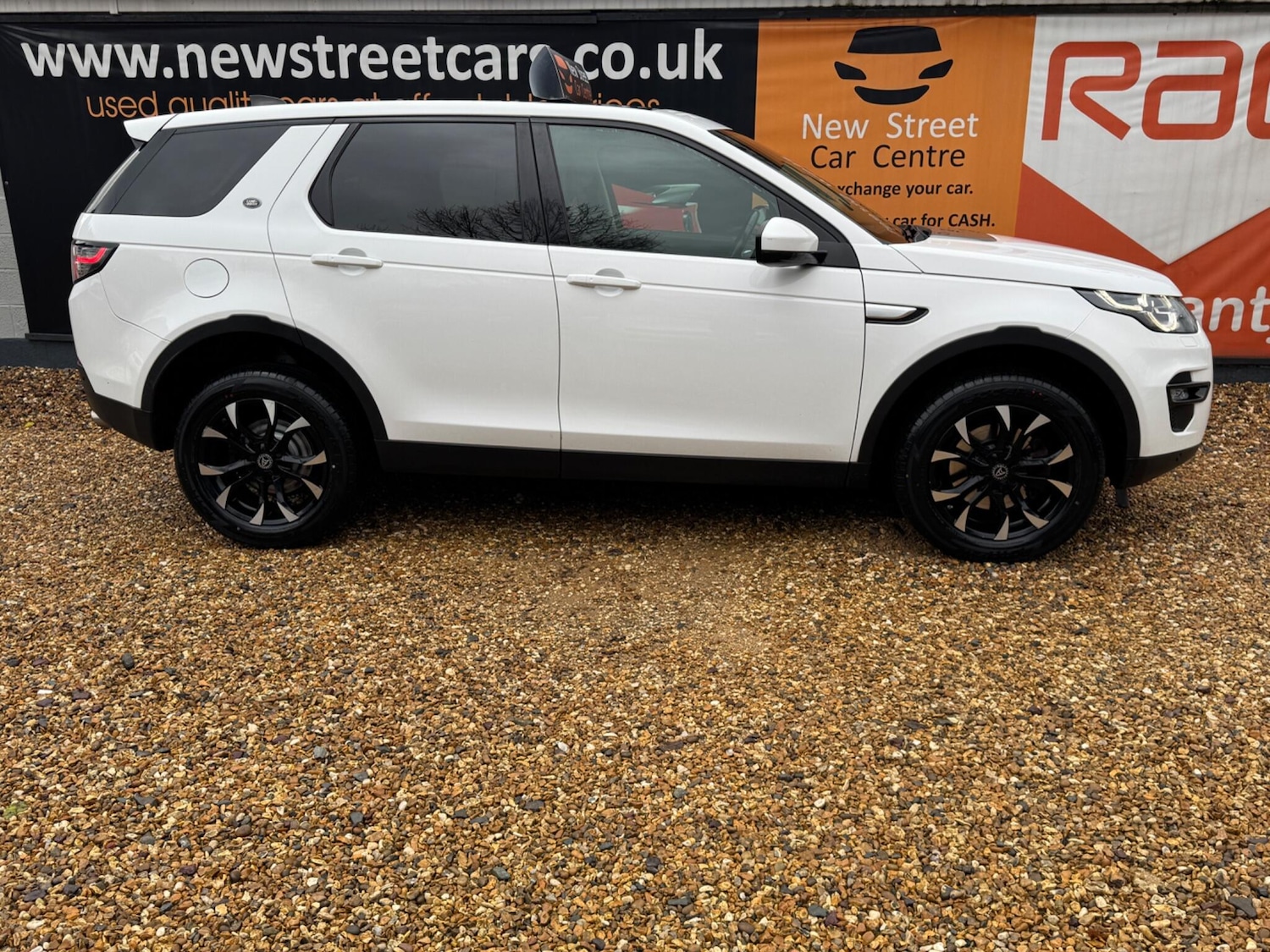 Used Land Rover Discovery Sport 2018 for sale - 76688961: Photo 7