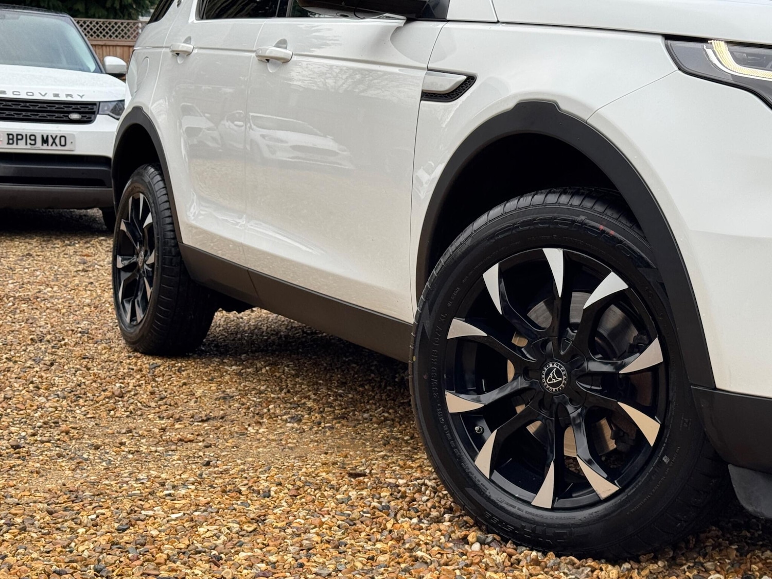 Used Land Rover Discovery Sport 2018 for sale - 76688961: Photo 74