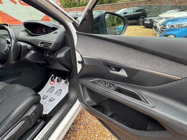 Used Peugeot 3008 2019 for sale - 75977656: Photo 42