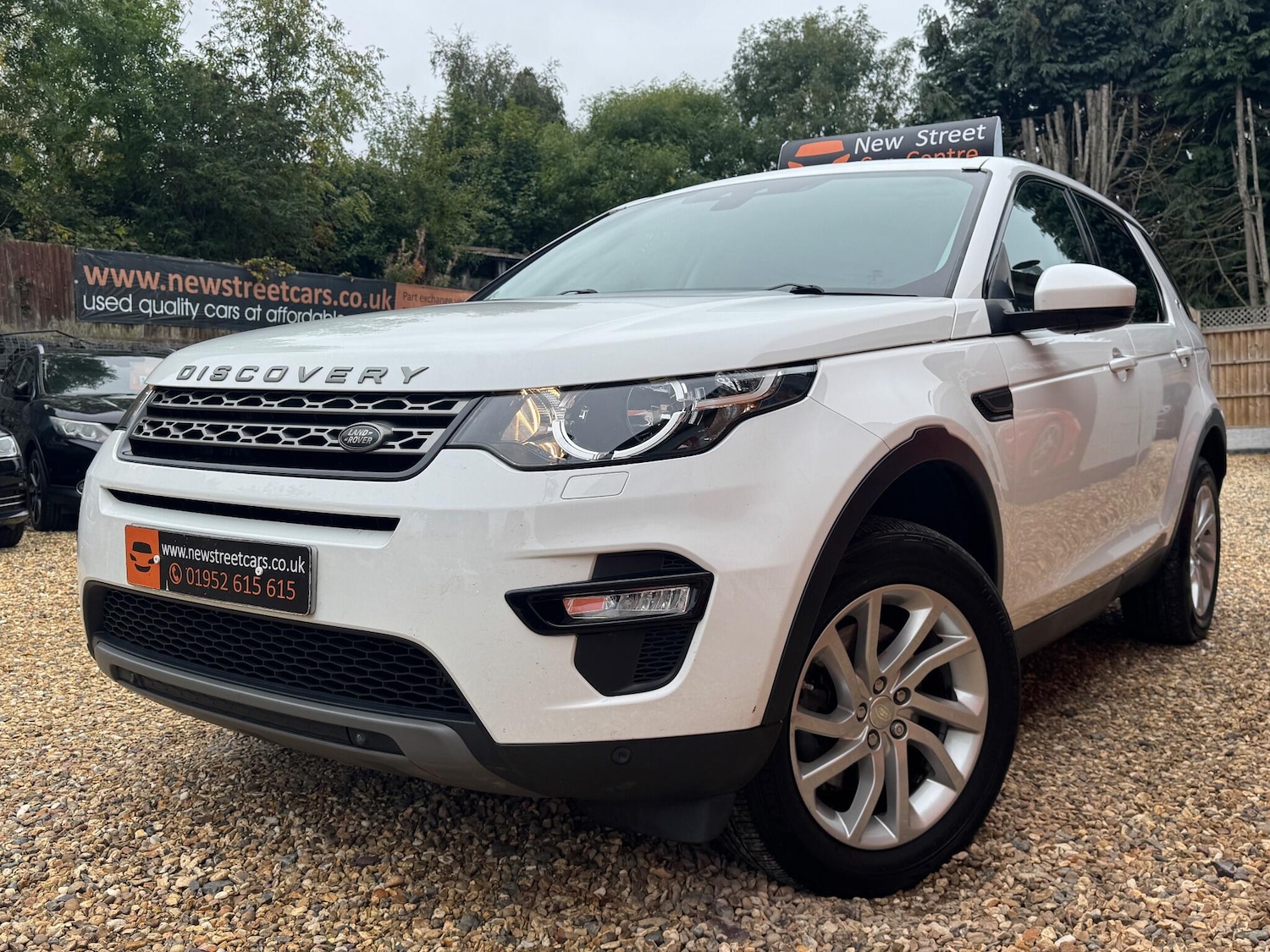 Used Land Rover Discovery Sport 2017 for sale - 76246916: Photo 32
