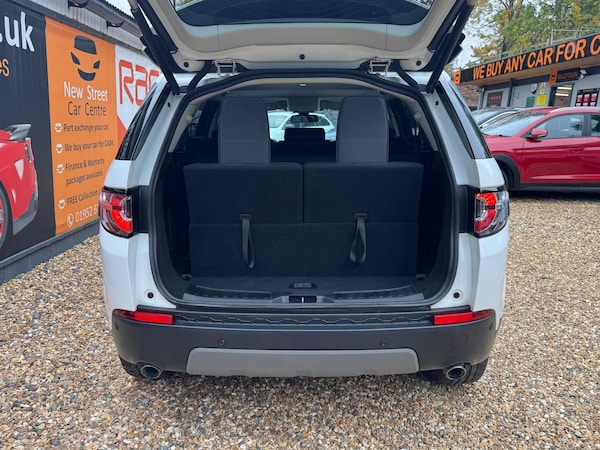 Used Land Rover Discovery Sport 2017 for sale - 76246916: Photo 48