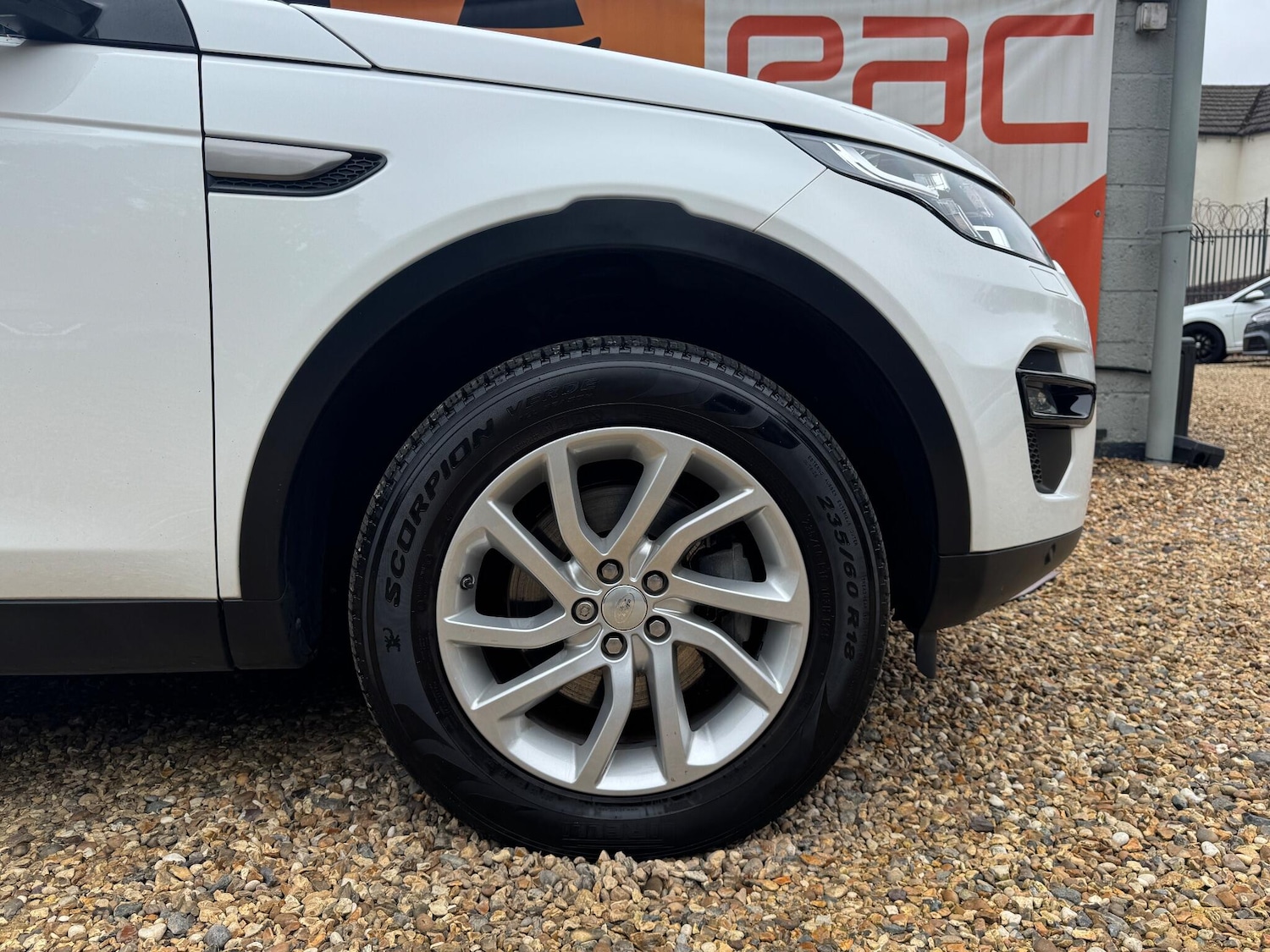 Used Land Rover Discovery Sport 2017 for sale - 76246916: Photo 70