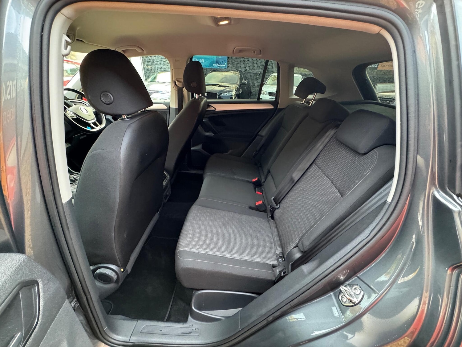 Used Volkswagen Tiguan 2017 for sale - 76409544: Photo 39