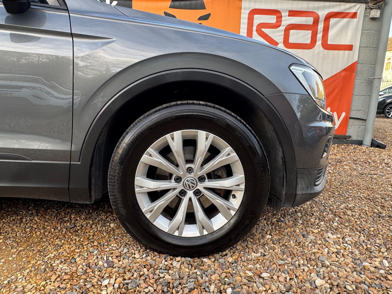 Used Volkswagen Tiguan 2017 for sale - 76409544: Photo 66