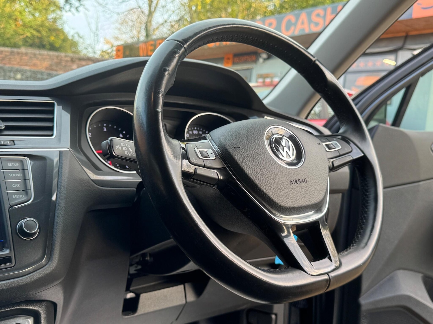 Used Volkswagen Tiguan 2017 for sale - 76409544: Photo 8