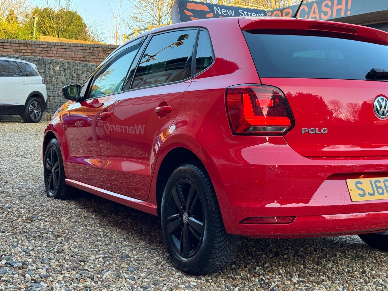 Used Volkswagen Polo 2017 for sale - 77940717: Photo 18