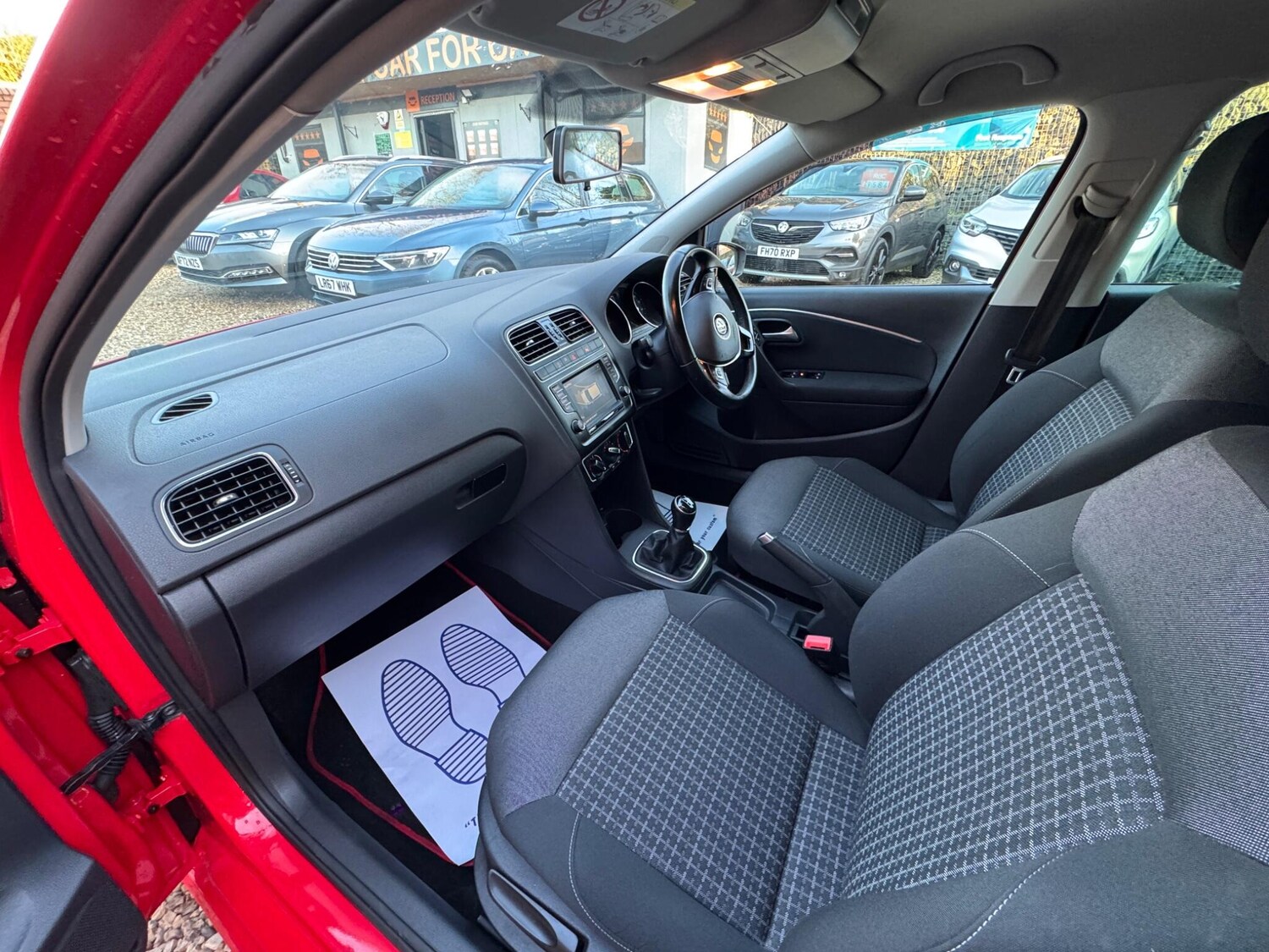 Used Volkswagen Polo 2017 for sale - 77940717: Photo 30