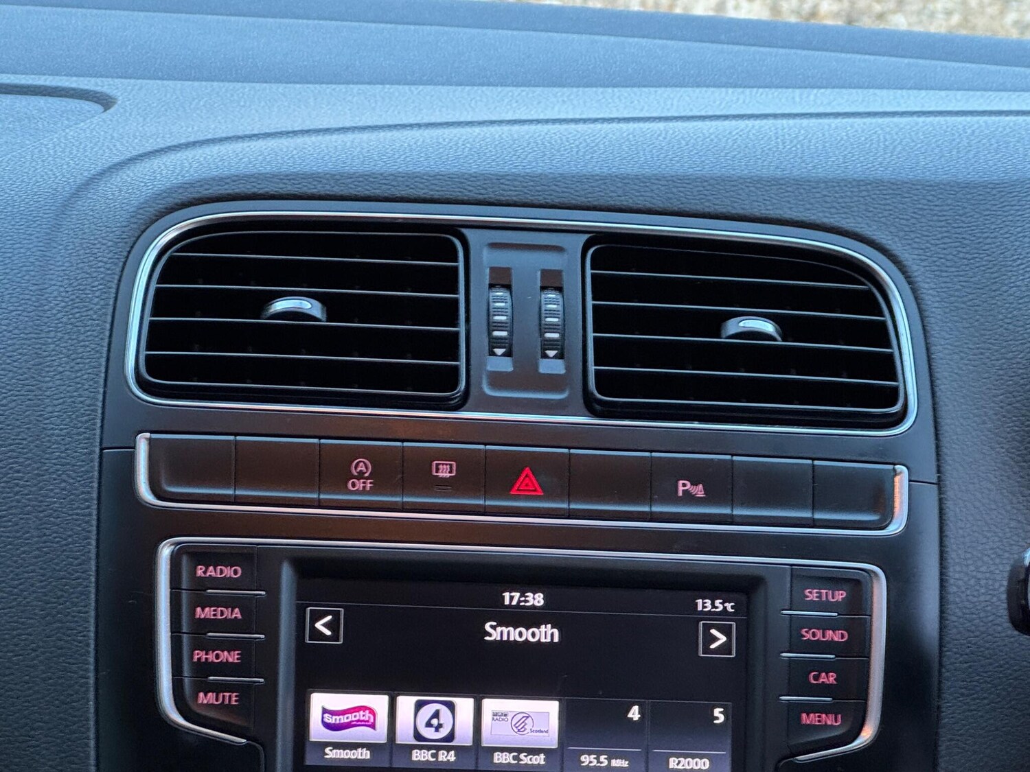 Used Volkswagen Polo 2017 for sale - 77940717: Photo 43