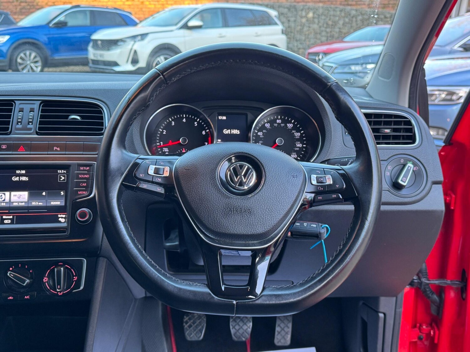 Used Volkswagen Polo 2017 for sale - 77940717: Photo 47