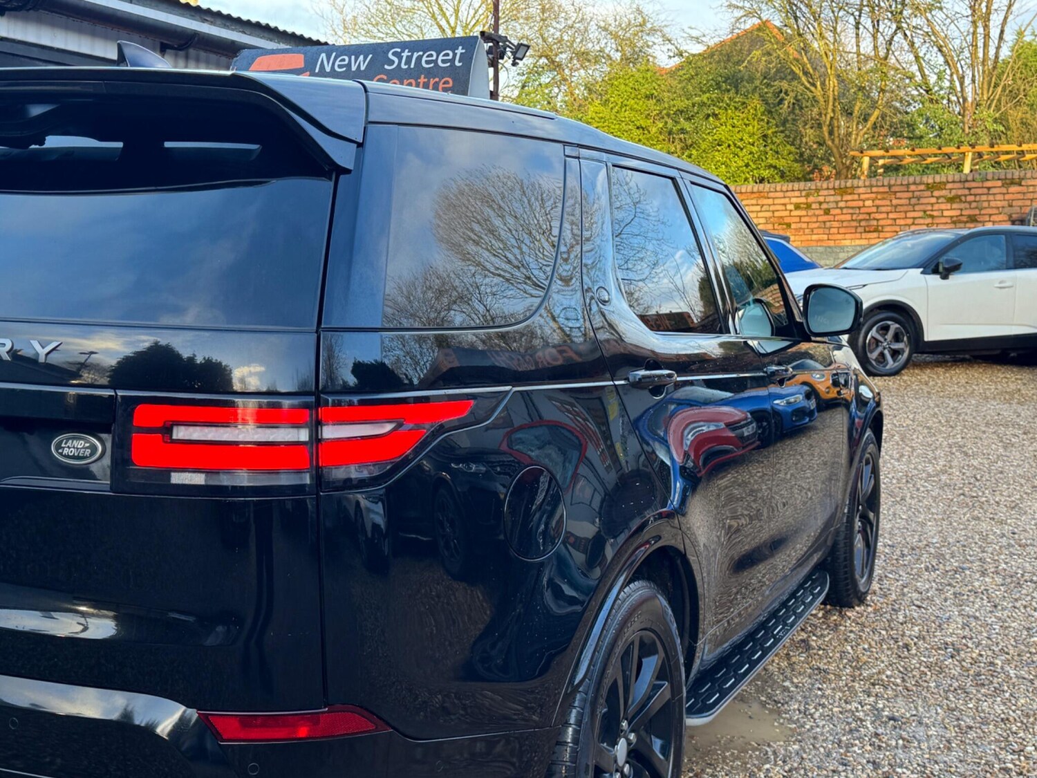 Used Land Rover Discovery 2020 for sale - 77524740: Photo 22