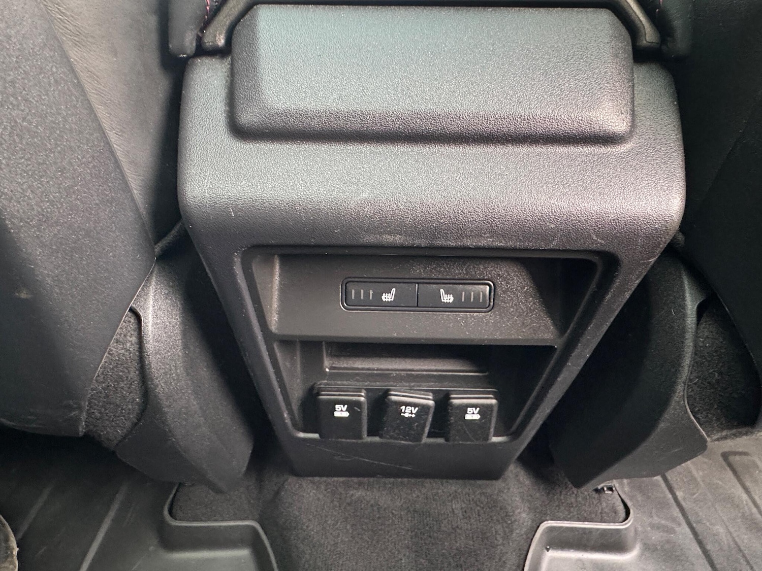 Used Land Rover Discovery Sport 2018 for sale - 76349429: Photo 56