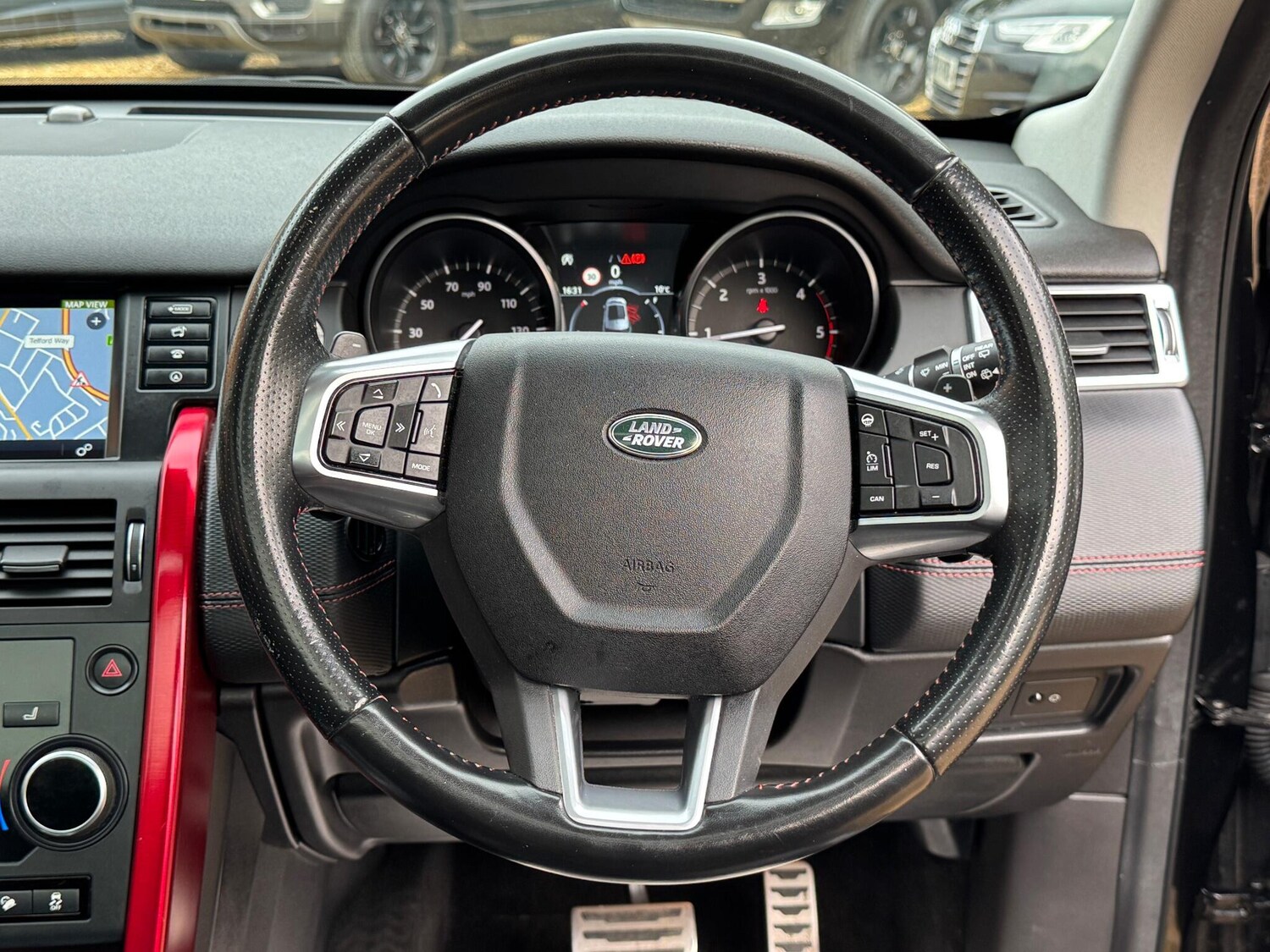 Used Land Rover Discovery Sport 2018 for sale - 76349429: Photo 64