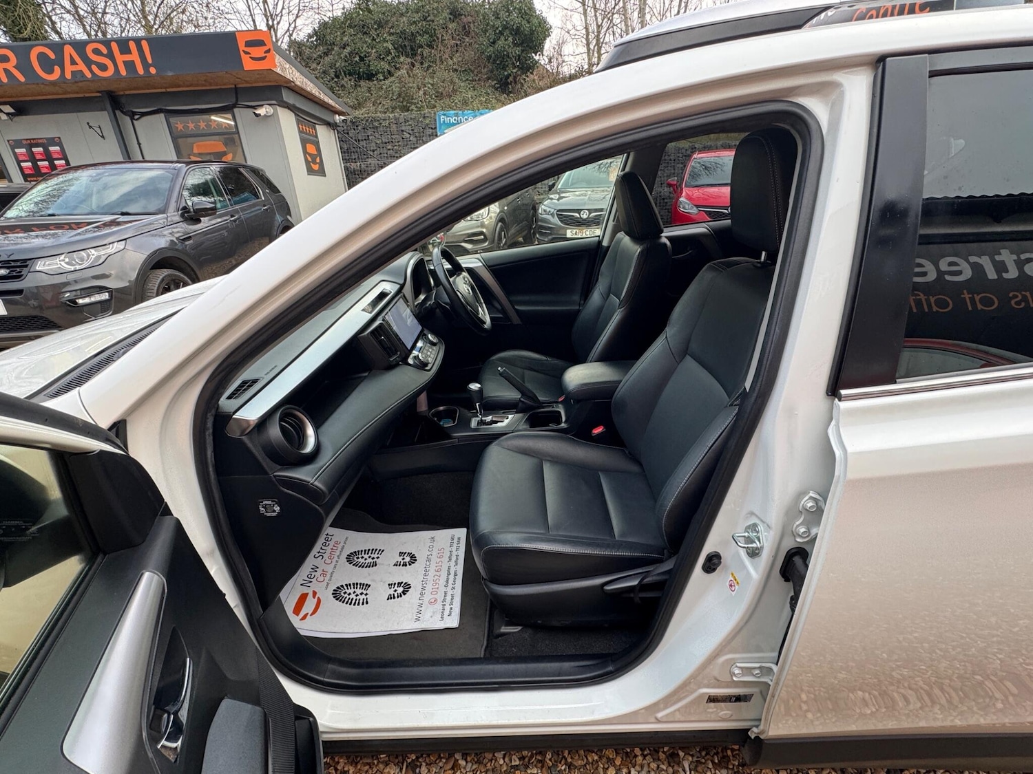 Used Toyota RAV4 2016 for sale - 77768522: Photo 28