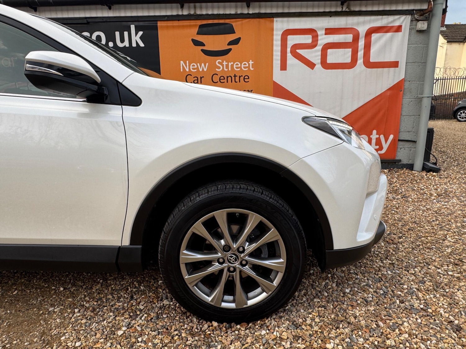 Used Toyota RAV4 2016 for sale - 77768522: Photo 47