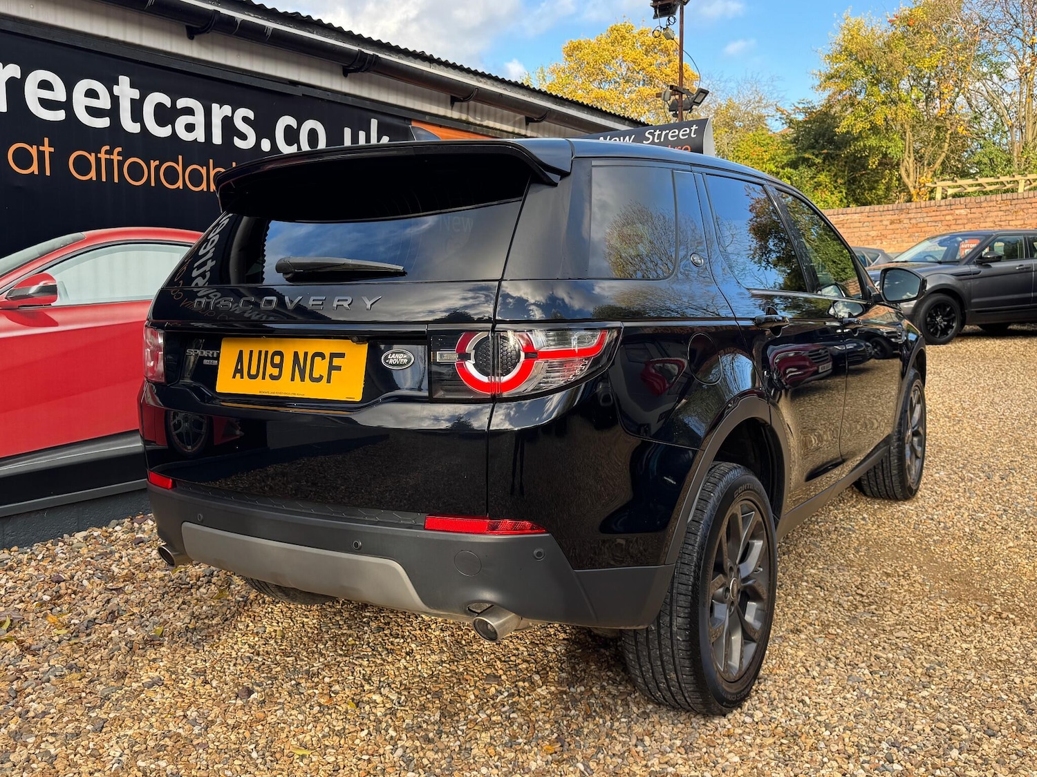 Used Land Rover Discovery Sport 2019 for sale - 76377498: Photo 13