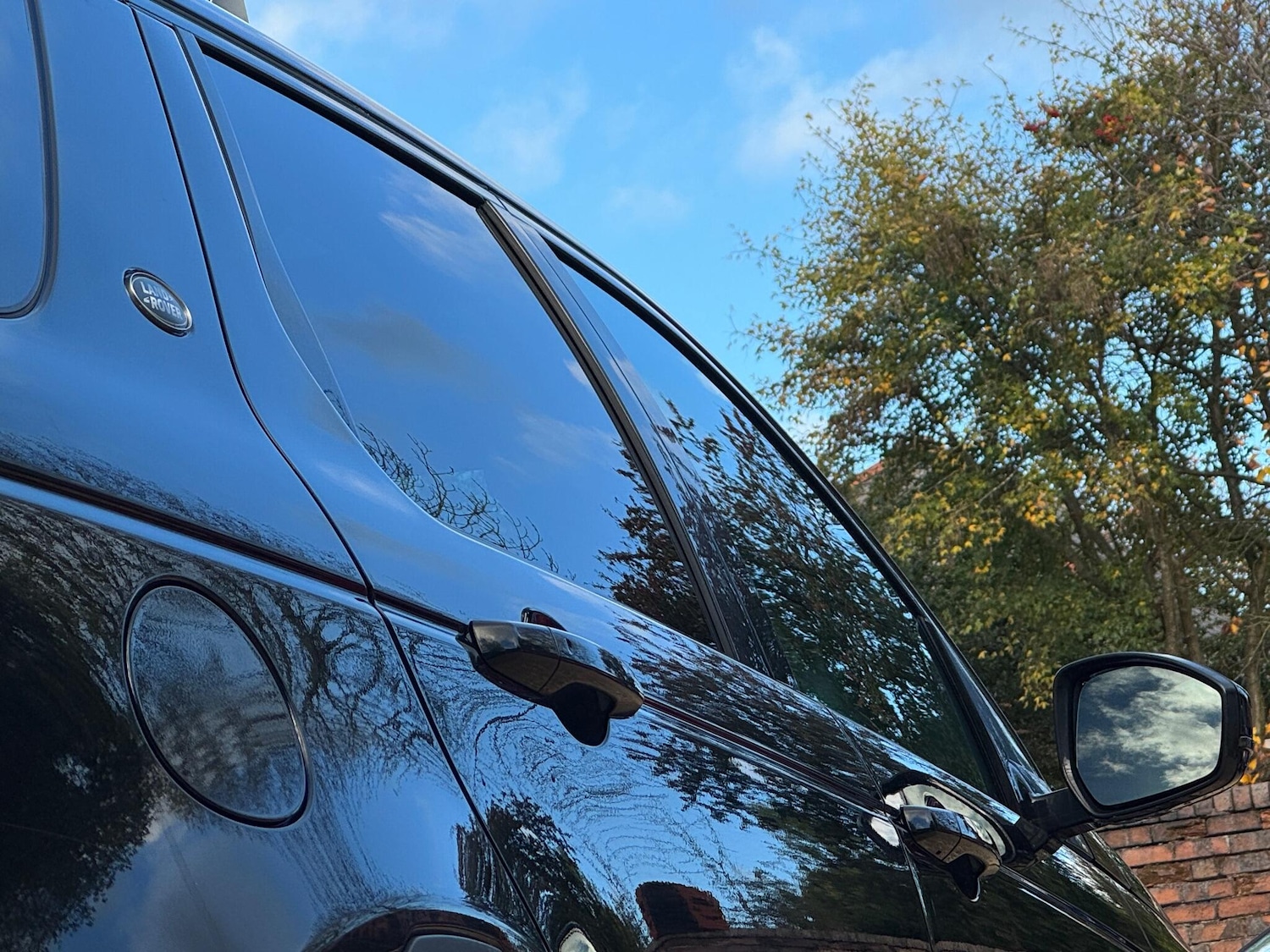 Used Land Rover Discovery Sport 2019 for sale - 76377498: Photo 23