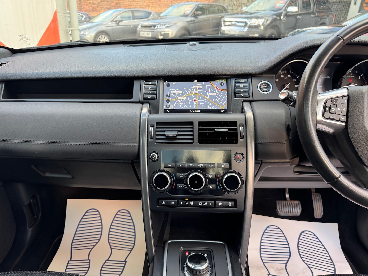 Used Land Rover Discovery Sport 2019 for sale - 76377498: Photo 58