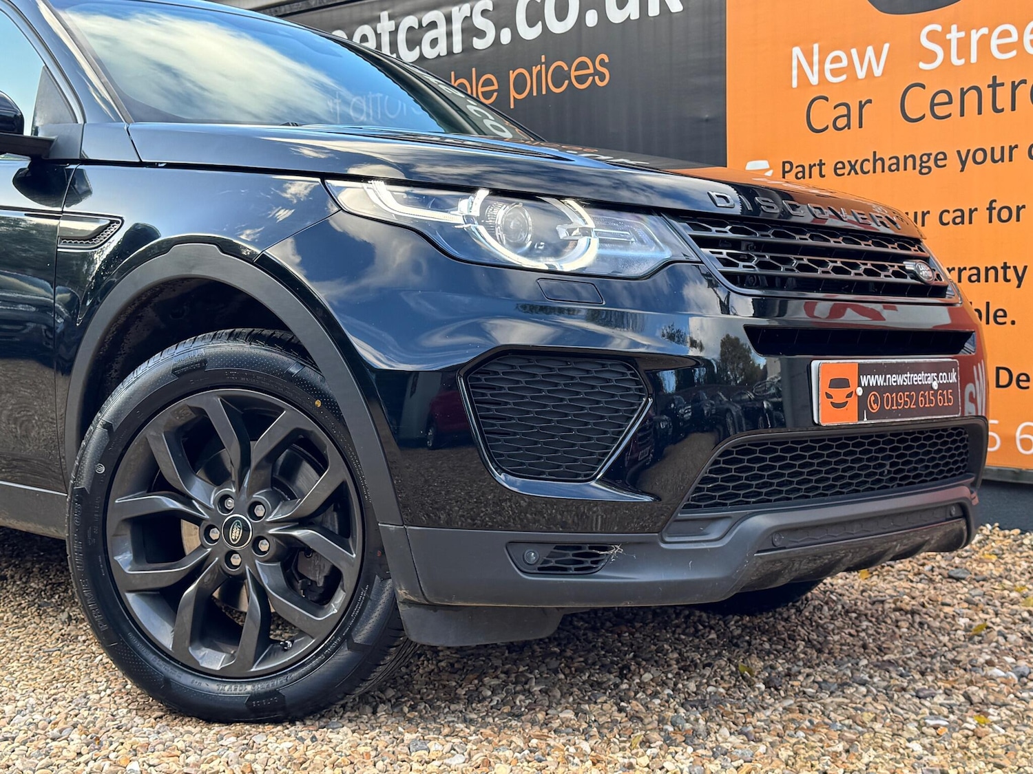 Used Land Rover Discovery Sport 2019 for sale - 76377498: Photo 77