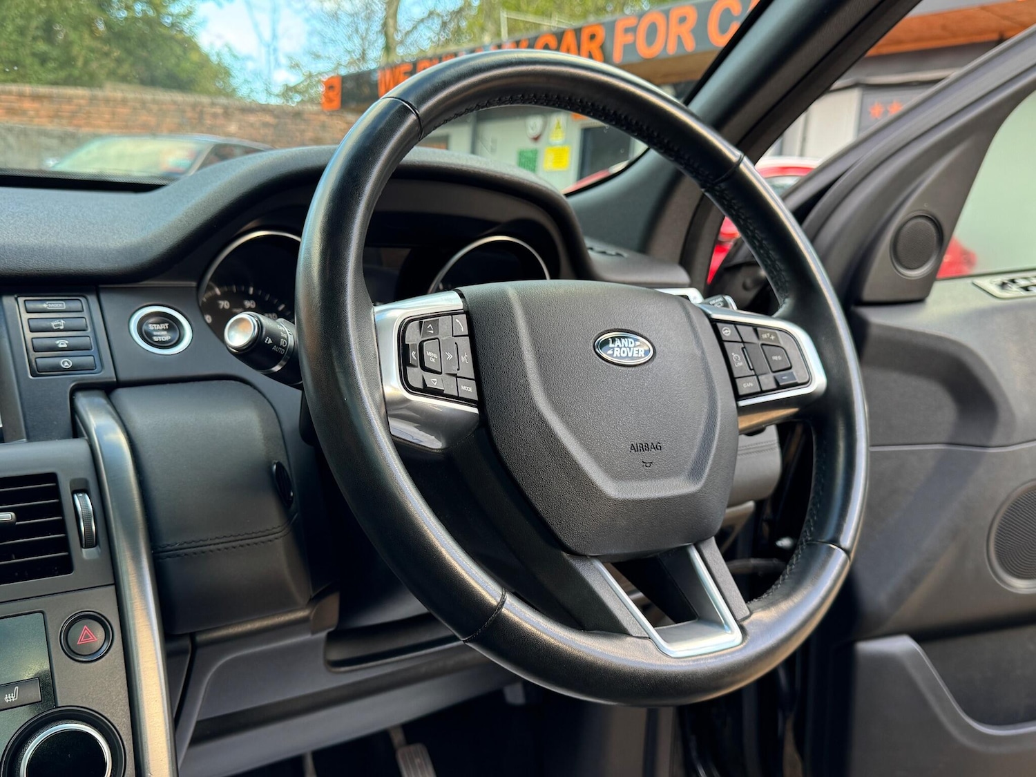 Used Land Rover Discovery Sport 2019 for sale - 76377498: Photo 9
