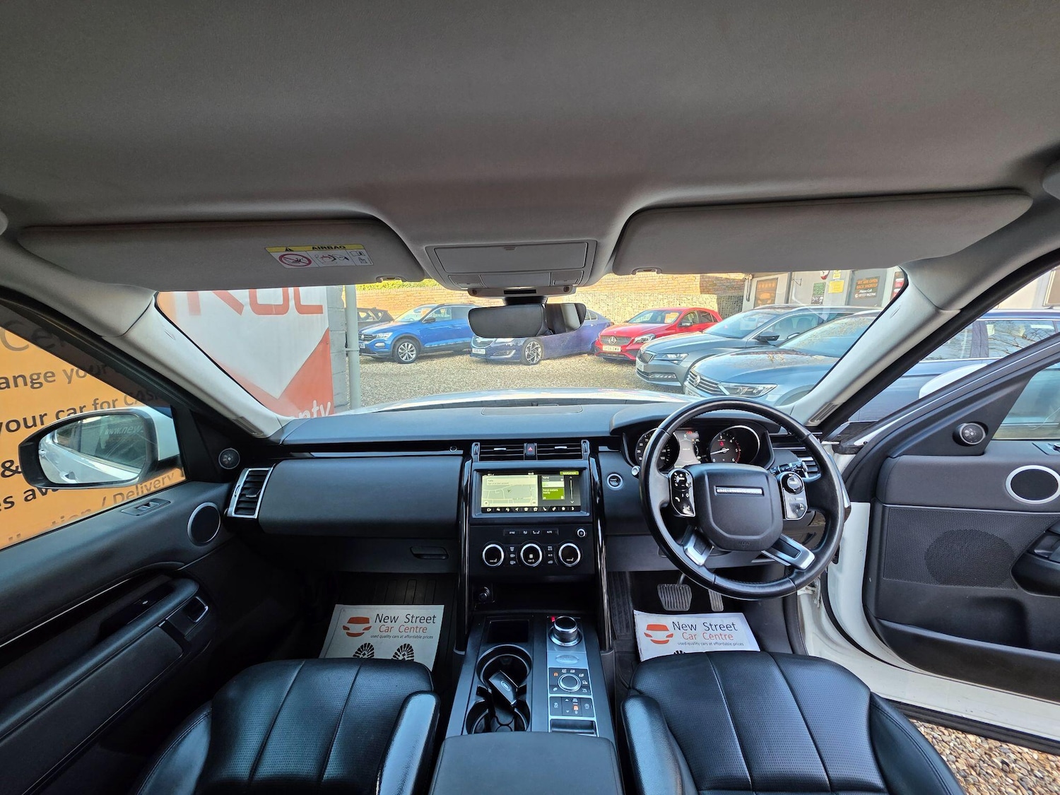 Used Land Rover Discovery 2019 for sale - 78019251: Photo 2